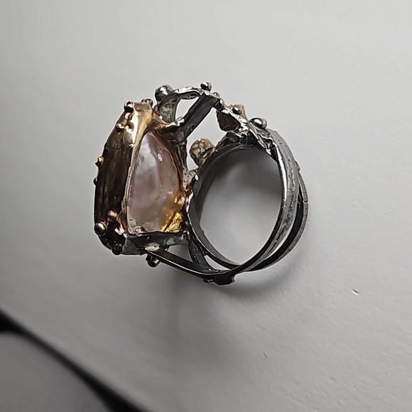 Sterling silver 14k gold plated iridescent Pearl and pink sapphire ring - Picture 8 of 8